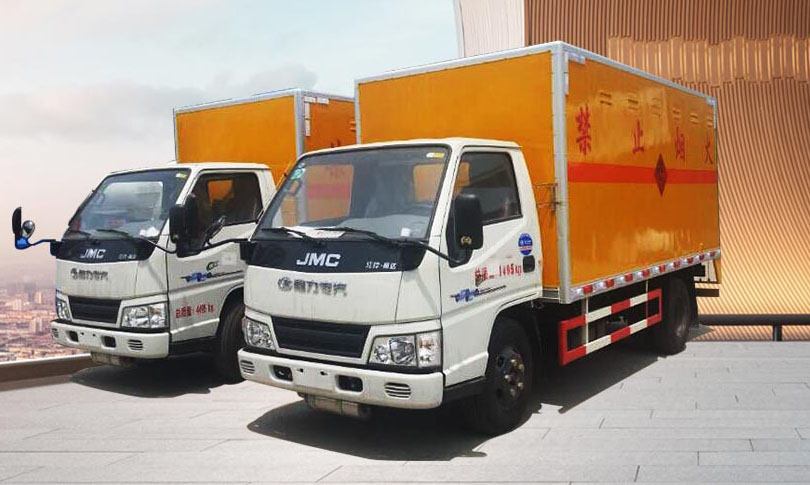凯时优质运营商危险品厢式车