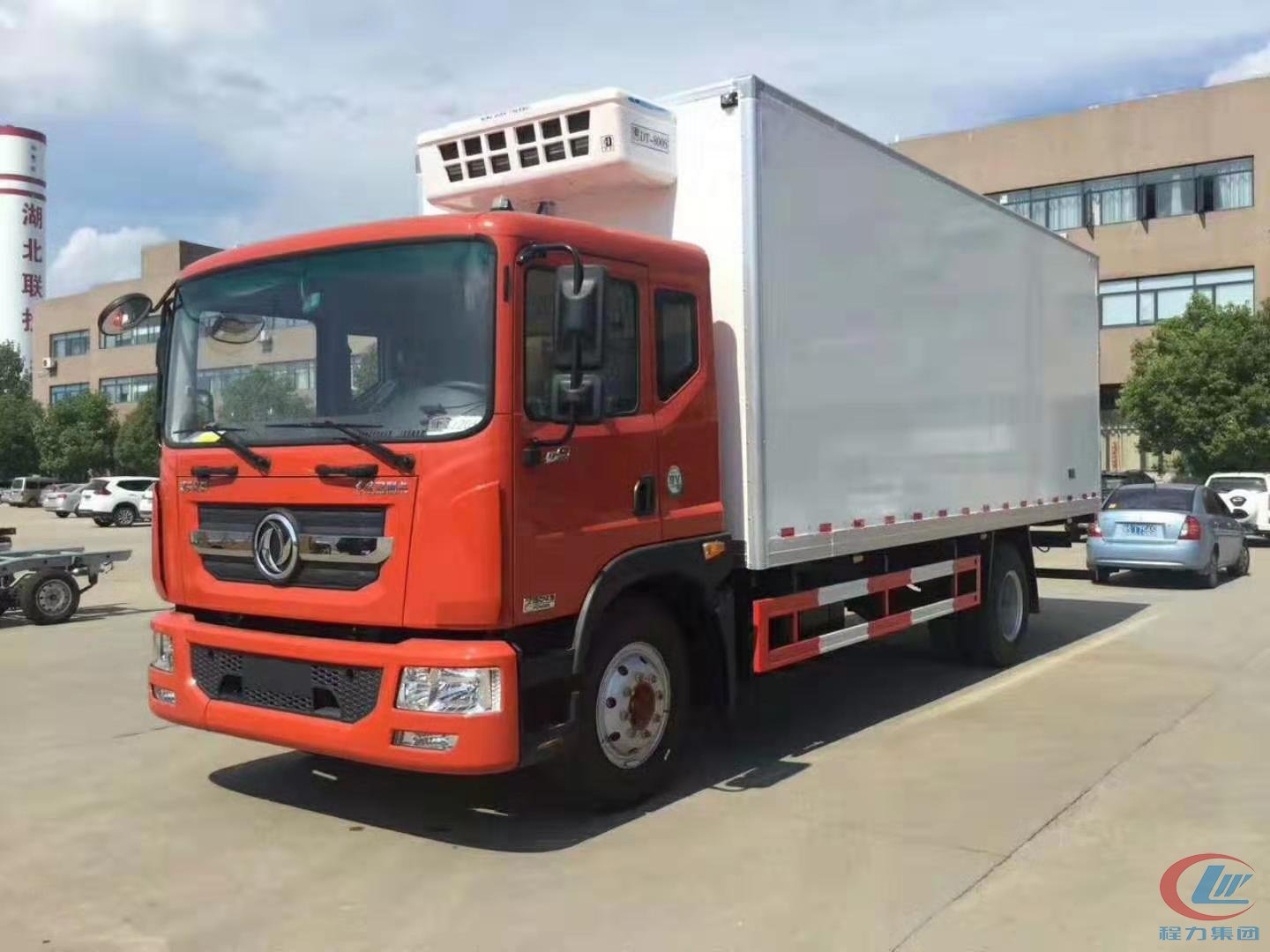 湖北凯时优质运营商东风多利卡D9冷藏车